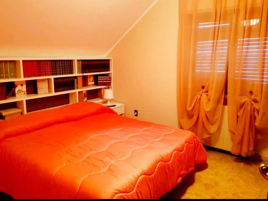 La casa di Loryanne Apartment Avezzano Bagian luar foto